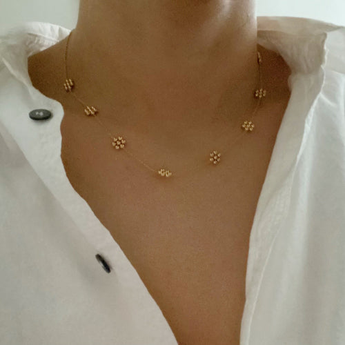 Collier Fleurs Dorées Plaqué Or 18k – La Parure Dorée